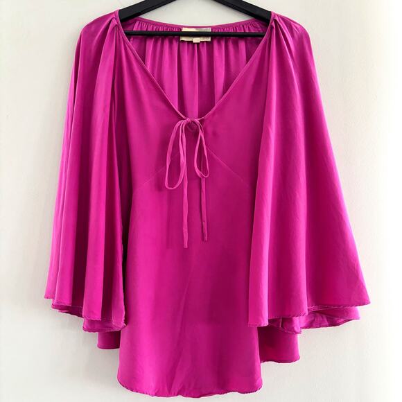 Elizabeth and James Tops - Elizabeth & James 100% Silk Flowy Top with Pockets Women's Size Small